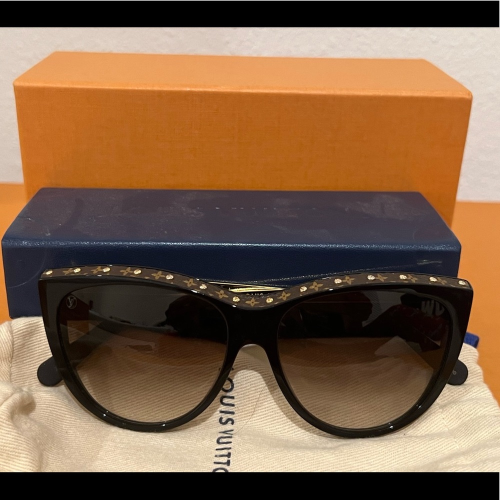 ❤️‍🔥Louis Vuitton La Boum Sunglasses ❤️‍🔥